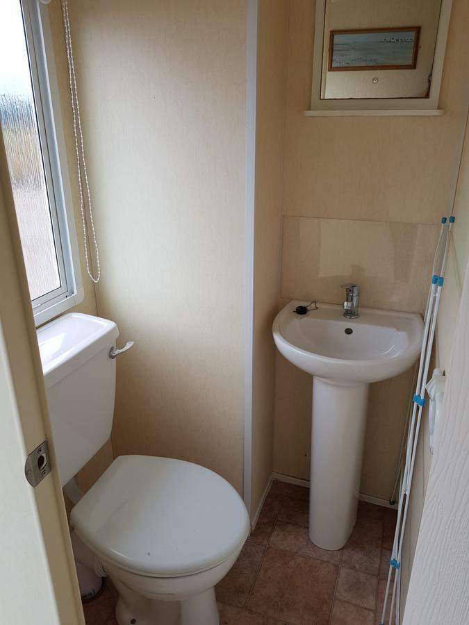 Pitch & Canvas - Self Catering At Broad Oak Farm Hotel Татенхол Екстериор снимка